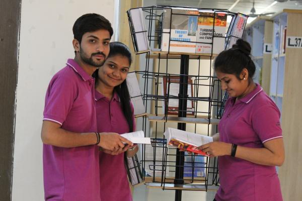 Gardi Vidyapith Rajkot Library photo 15